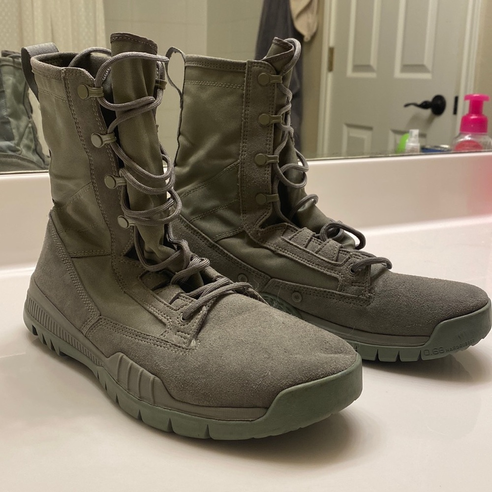 Mens sage green Nike combat boots